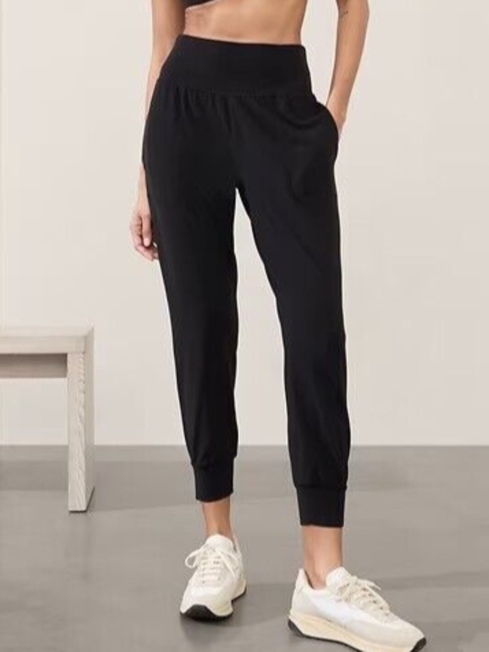 ATHLETA Salutation High Rise Jogger Pockets Women's Small Black Pants #531288